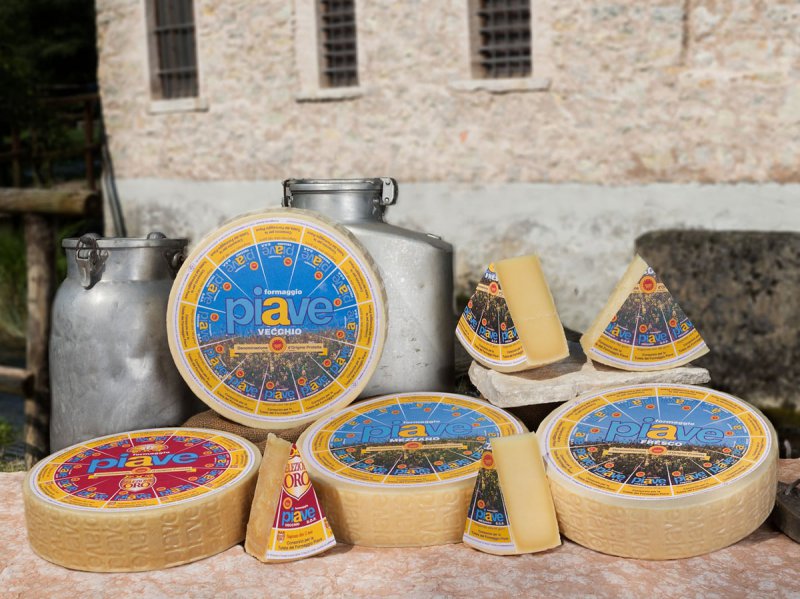 food3-formaggio_piave_stagionature_mulino.jpg